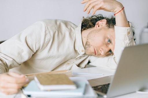 Feeling Bored At Work And How To Stop It tired