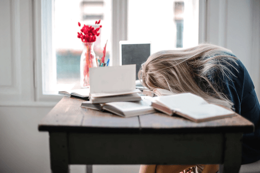 9 Proven Ways How to Recharge Yourself At Work Sleeping