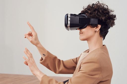 investing in cryptocurrency virtual reality