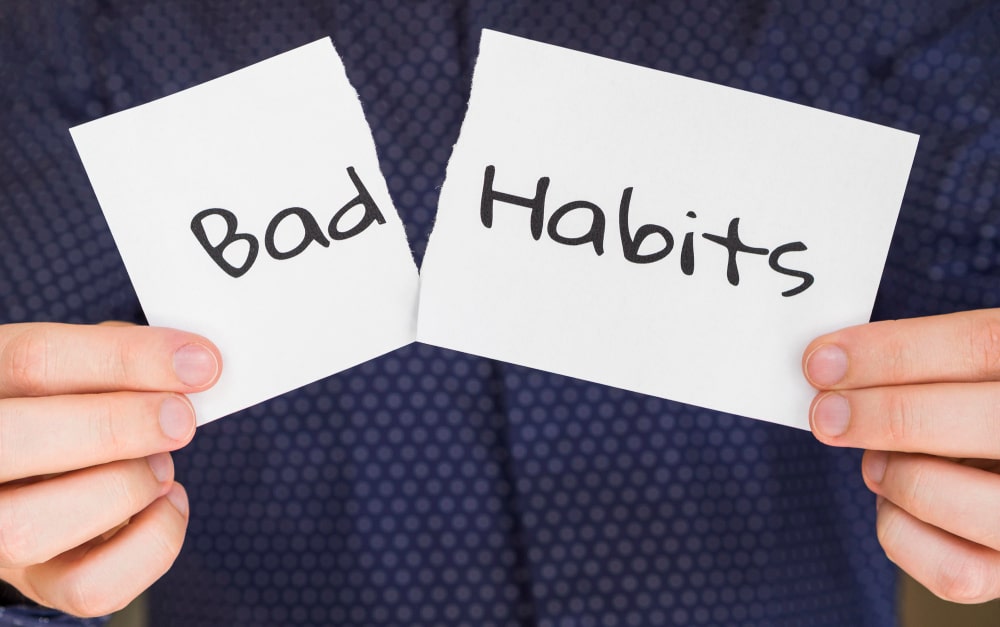 bad habits that can ruin your life